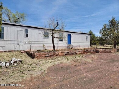 2201 N Luana Dr, Ash Fork, AZ 86320 - photo 2