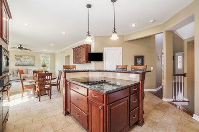 DNG-6349-SADDLE-RIDGE-COURT_12
