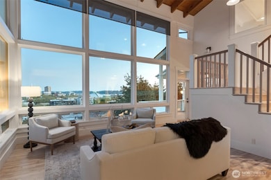 225 Ward St, Seattle, WA 98109 - photo 7