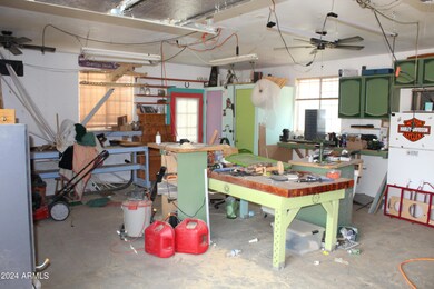 Workshop and garage 2