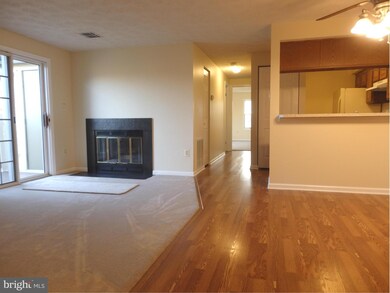 815 Stratford Way unit L, Frederick, MD 21701 - photo 3