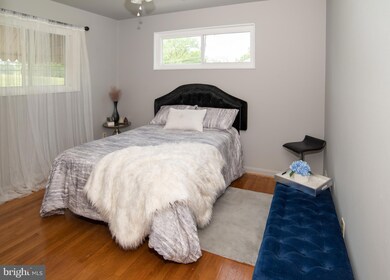 6404 Rolling Ridge Dr, Capitol Heights, MD 20743 - photo 7