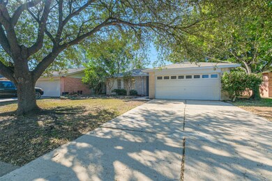 13715 Fieldstone Dr, Houston, TX 77041 - photo 4