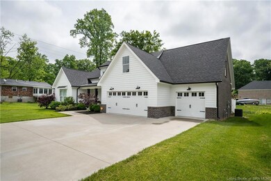 8470 Aberdeen Ln, Charlestown, IN 47111 - photo 2