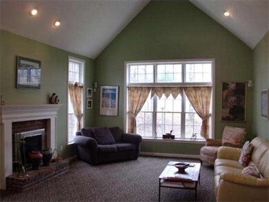 35 Plantation Rd, Mansfield, MA 02048 - photo 2