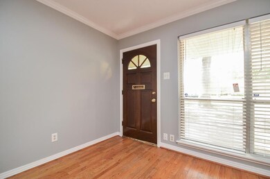 2126 Saxon Dr, Houston, TX 77018 - photo 2