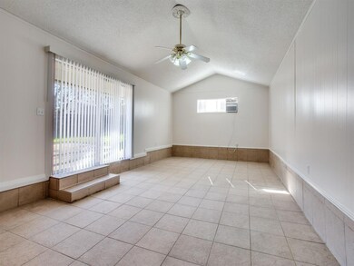 8149 Downe Dr, Fort Worth, TX 76108 - photo 4