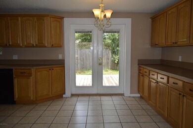 8991 Lithia Ct, Jacksonville, FL 32216 - photo 6