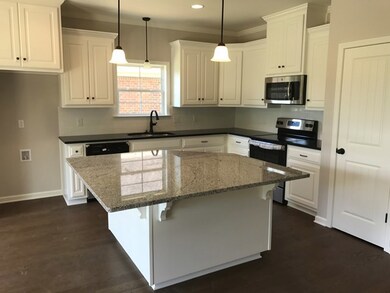 Kitchen w/ large island