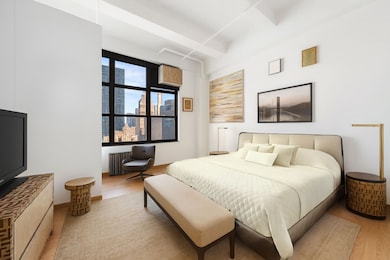 Glass Farmhouse unit 9-A, New York, NY 10018 - photo 4