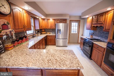 2735 Greensburg Rd, Martinsburg, WV 25404 - photo 5