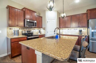 10425 S 110th St, Papillion, NE 68046 - photo 4