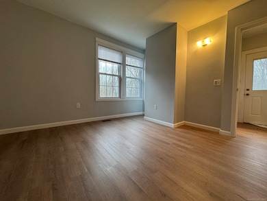 9 South St unit B, Cromwell, CT 06416 - photo 5