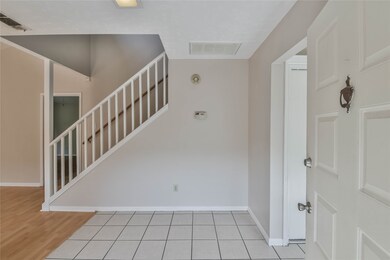 8211 E Ridge Dr, Houston, TX 77040 - photo 6