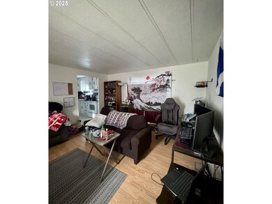 1809 26th St, La Grande, OR 97850 - photo 6