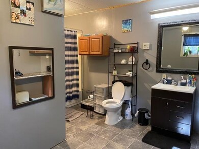 73 Oakland Dr, Crawfordville, FL 32327 - photo 5