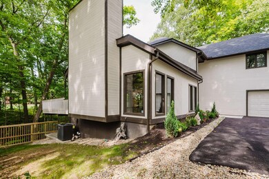 3-web-or-mls-5174 Sharps Ct 060