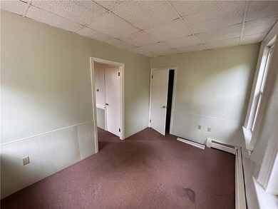 1956 Delabole Rd, Pen Argyl, PA 18072 - photo 5