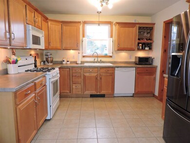 819 Fairfax Rd, Cambridge, VT 05444 - photo 4