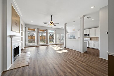 3722 Crescent Dr, Pearland, TX 77584 - photo 4