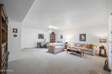 13222 N Del Webb Blvd, Sun City, AZ 85351 - photo 4