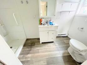 1st floor bath