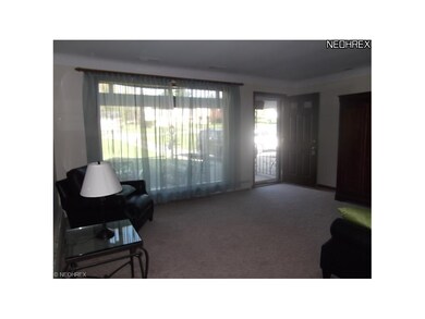 2208 Country Club Dr, Wickliffe, OH 44092 - photo 2