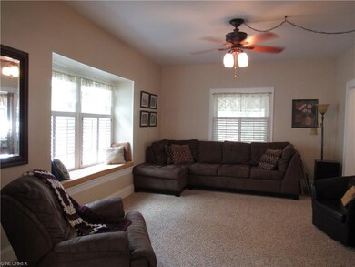 This is the other side of the neutral & spacious l