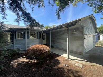 1940 23rd St, Florence, OR 97439 - photo 3