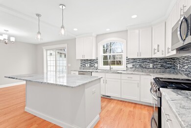 13 Melvin St unit B, Wakefield, MA 01880 - photo 5