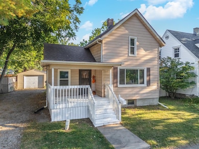 608 Harris St, Normal, IL 61761 - photo 2