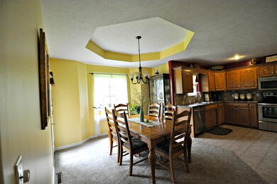 Kitchen dining room 2