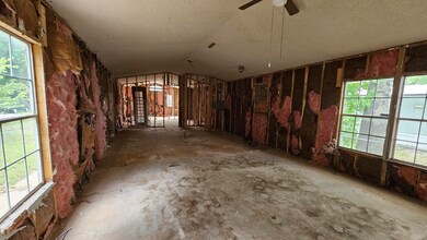 2201 S Anna St unit 17, Wichita, KS 67209 - photo 4