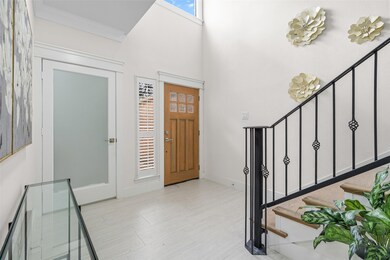 1037 Town Place St, Houston, TX 77057 - photo 5