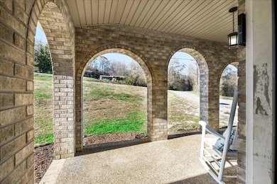 07-Front Porch View