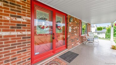 165 Lisa Ct, White Lake, MI 48386 - photo 5