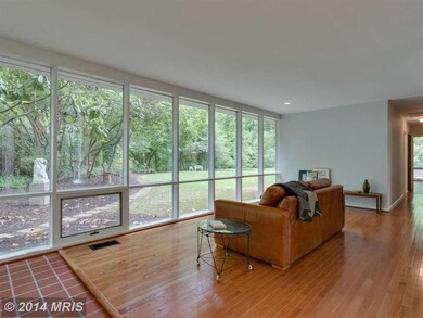 7306 Stafford Rd, Alexandria, VA 22307 - photo 4