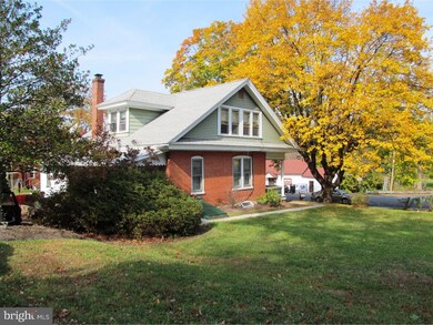 1007 Gravel Pike, Schwenksville, PA 19473 - photo 3