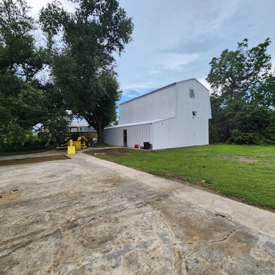 189 Palm Ave, Larose, LA 70373 - photo 6