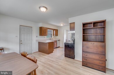 13028 Clarion Rd, Fort Washington, MD 20744 - photo 7