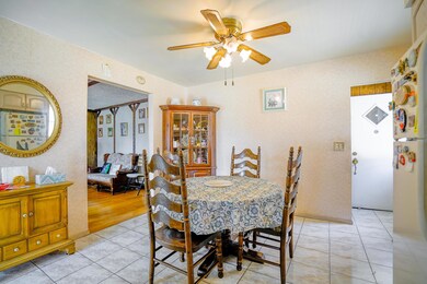 209 Foch Ave, Staten Island, NY 10305 - photo 3