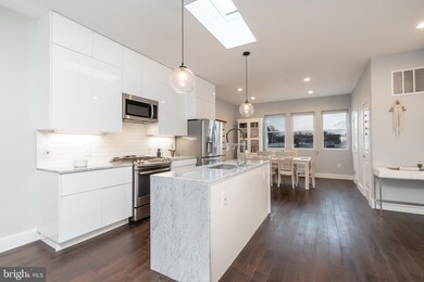 227 Bates St NW unit 2, Washington, DC 20001 - photo 2