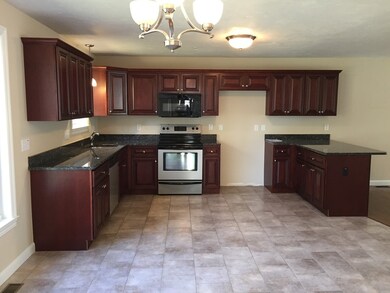 128 Beaver St unit 128, Milford, MA 01757 - photo 5