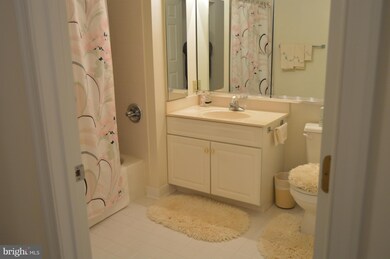 31 Lambourne Rd unit 108, Towson, MD 21204 - photo 2
