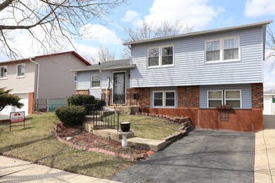 17840 Harvard Ln, Country Club Hills, IL 60478 - photo 2
