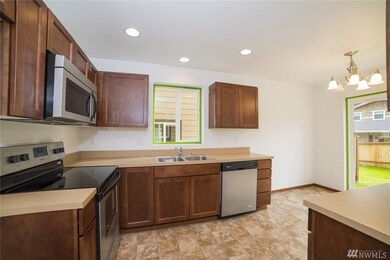 109 203rd Place SW unit 2, Lynnwood, WA 98036 - photo 3