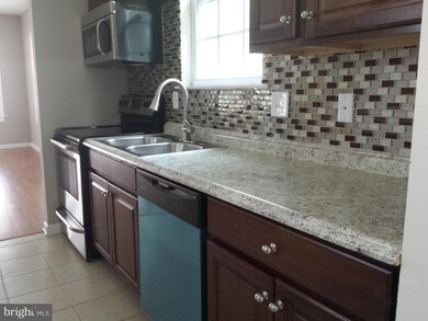 914 Walnut St, Frederick, MD 21703 - photo 5