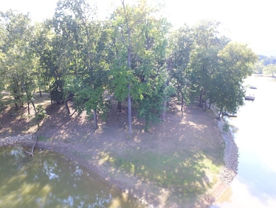 261 Lakeview Dr, Bath Springs, TN 38311 - photo 2