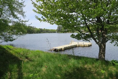 42 Lakeside Ave, Hudson, MA 01749 - photo 2