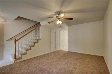 916 Charlotte St, Clarksville, TN 37040 - photo 4